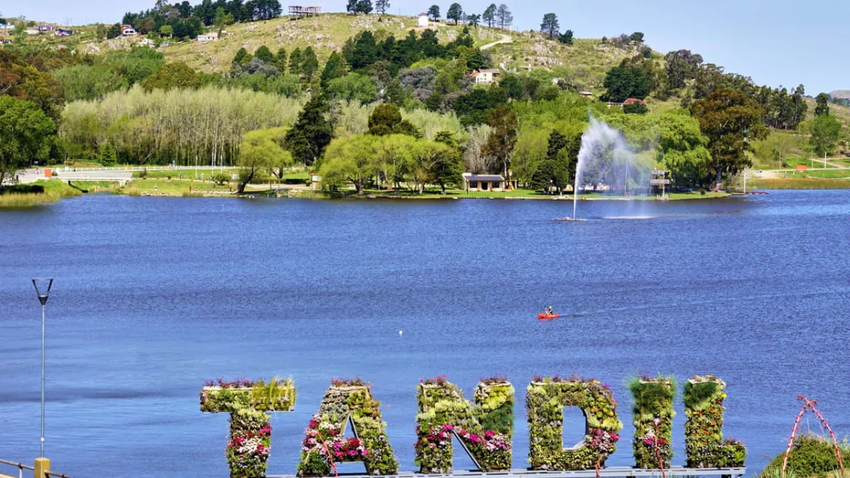 Turismo Social: El municipio organiza un viaje recreativo a Tandil para adultos mayores